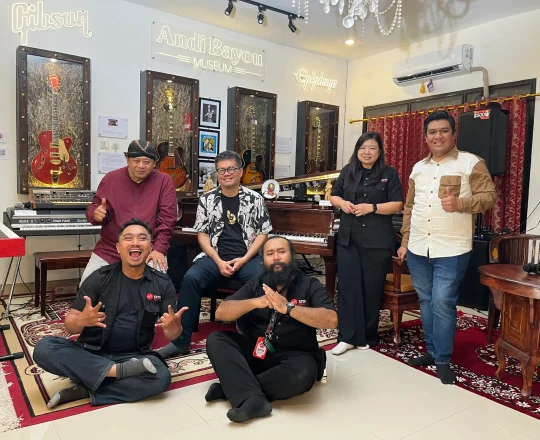 Ananda Sukarlan bersama Sekolah Musik Indonesia Yogyakarta (1)