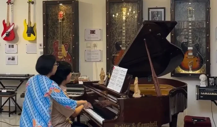 Sewa Piano